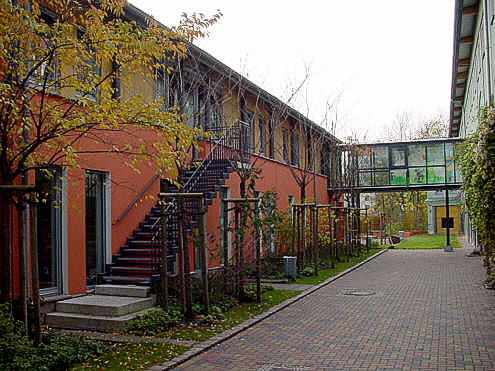 Kita Crellestra&szlig;e, Neubau mit &Uuml;bergang zur Remise