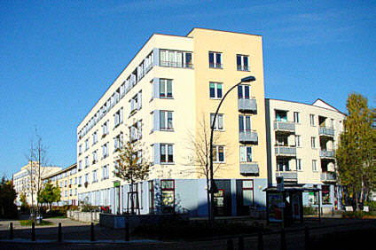 Wohnanlage Konrad-Wolf-Str., Stra&szlig;enansicht