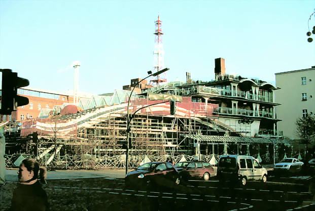 Sporthalle und Kindertagesst&auml;tte, Pallasstr. 15